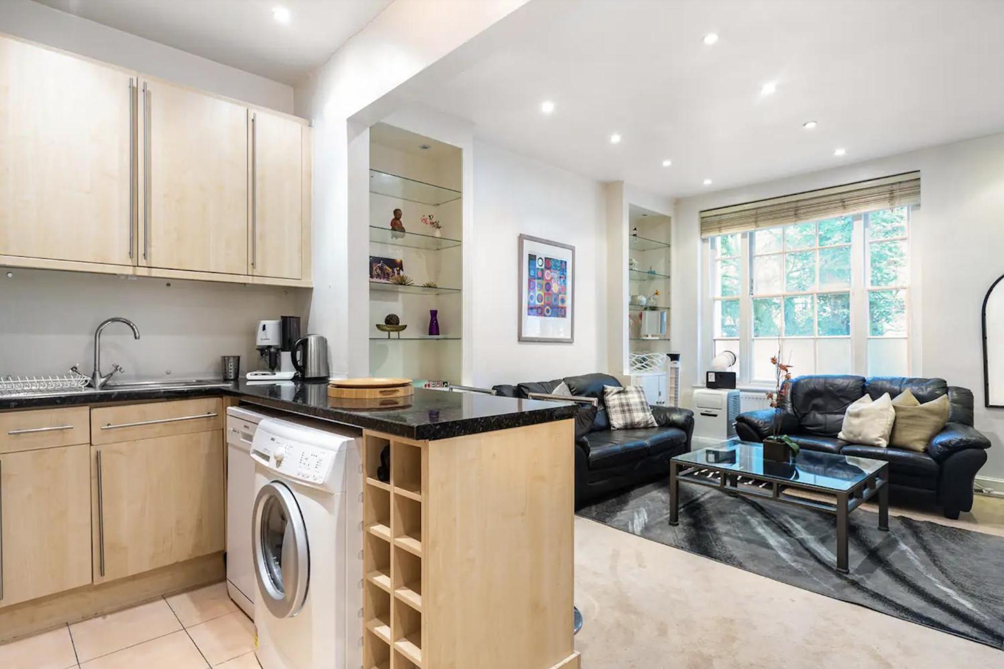Spacious Knightsbridge Flat London