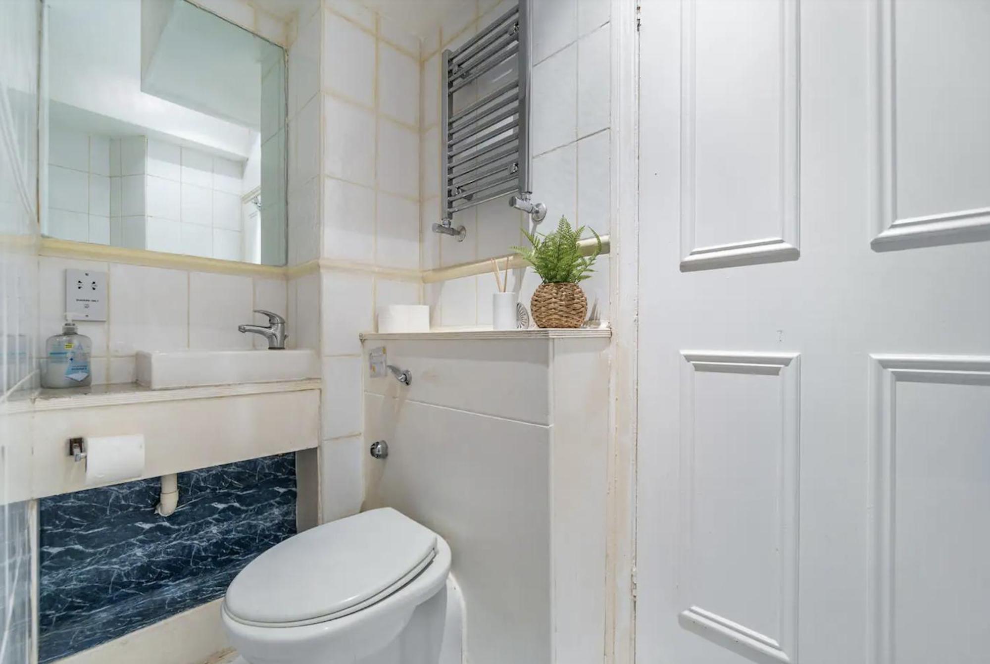 Spacious Knightsbridge Flat Apartment London