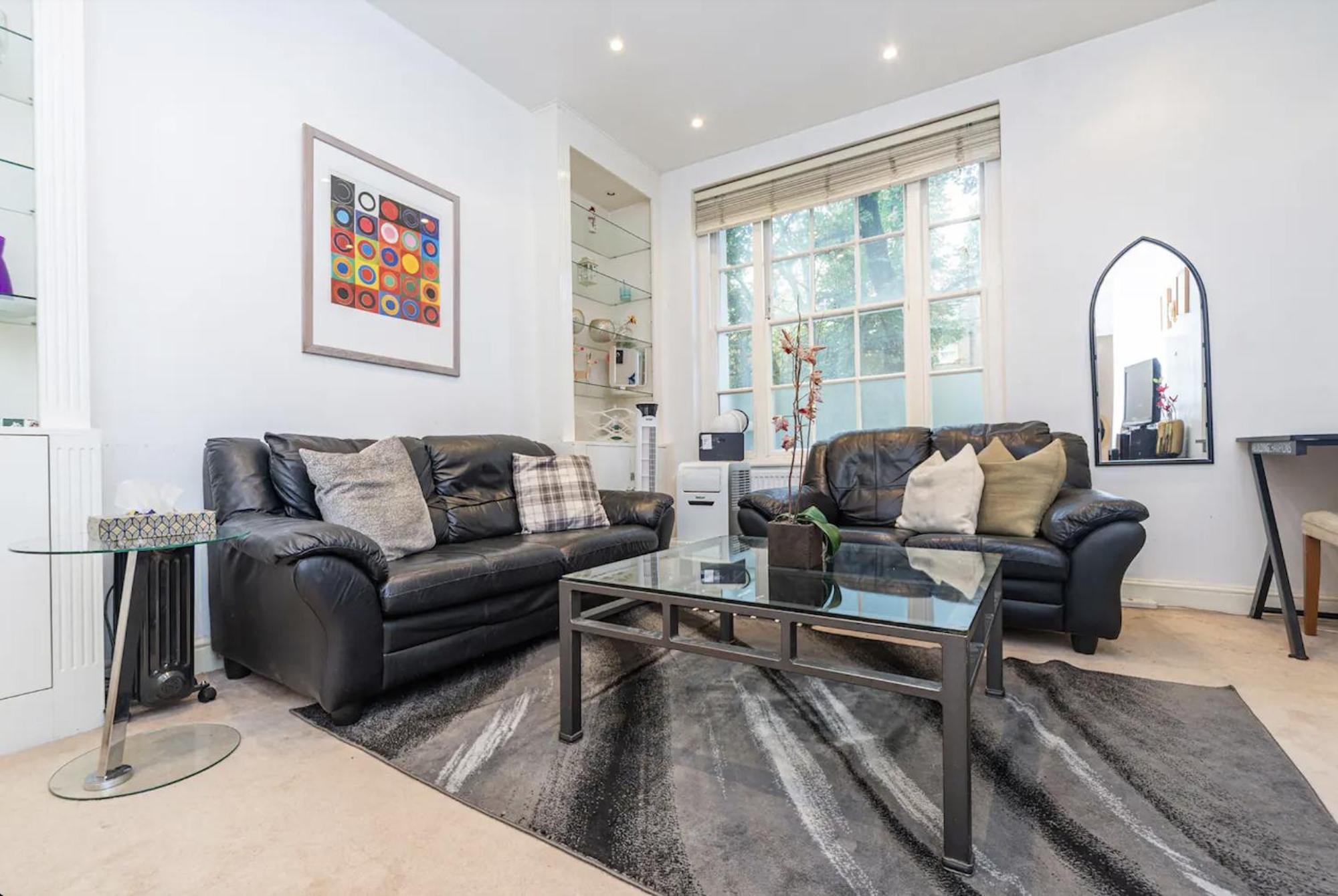 Spacious Knightsbridge Flat Apartment London