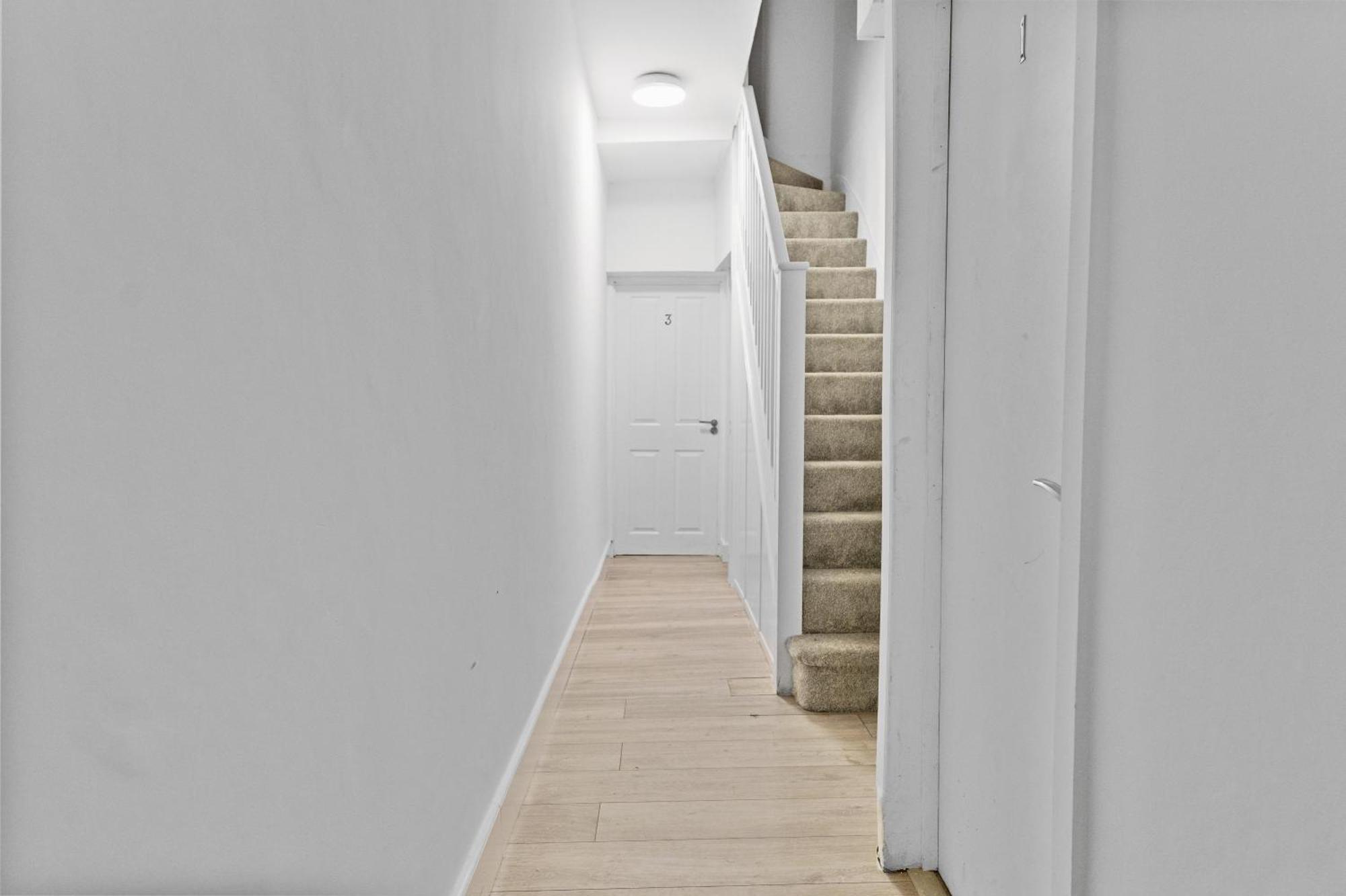 Gasthuis Modern Studio By Livestay Short Lets & Serviced Londen