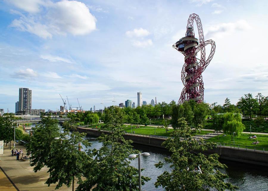 Amazing 2 Bedroom Flat In E20 Appartement Londen