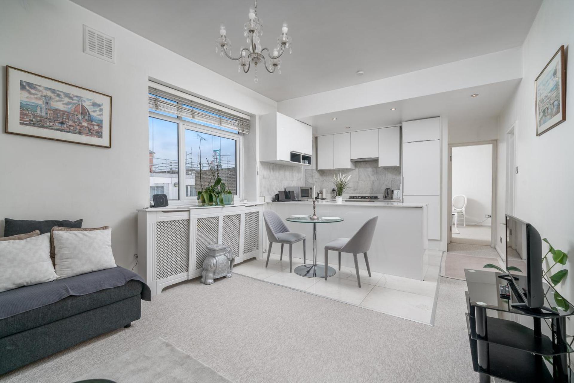 Modern & Elegant Chelsea Apartment, Prime Location, Near Harrods, Knightsbridge & Imperial College London