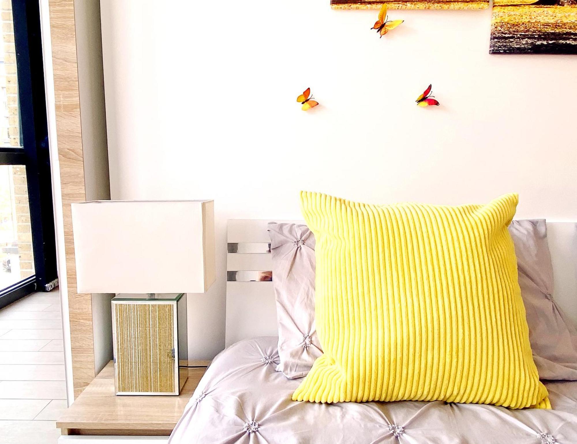 Homestay A Brand New Flat With 3 Bedrooms & 3 Baths In Zone 1 Angel For Max 9 Ppl