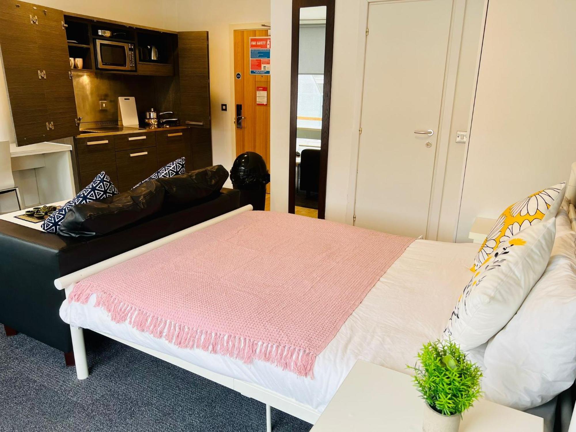 Stuhomes - Arundel House London