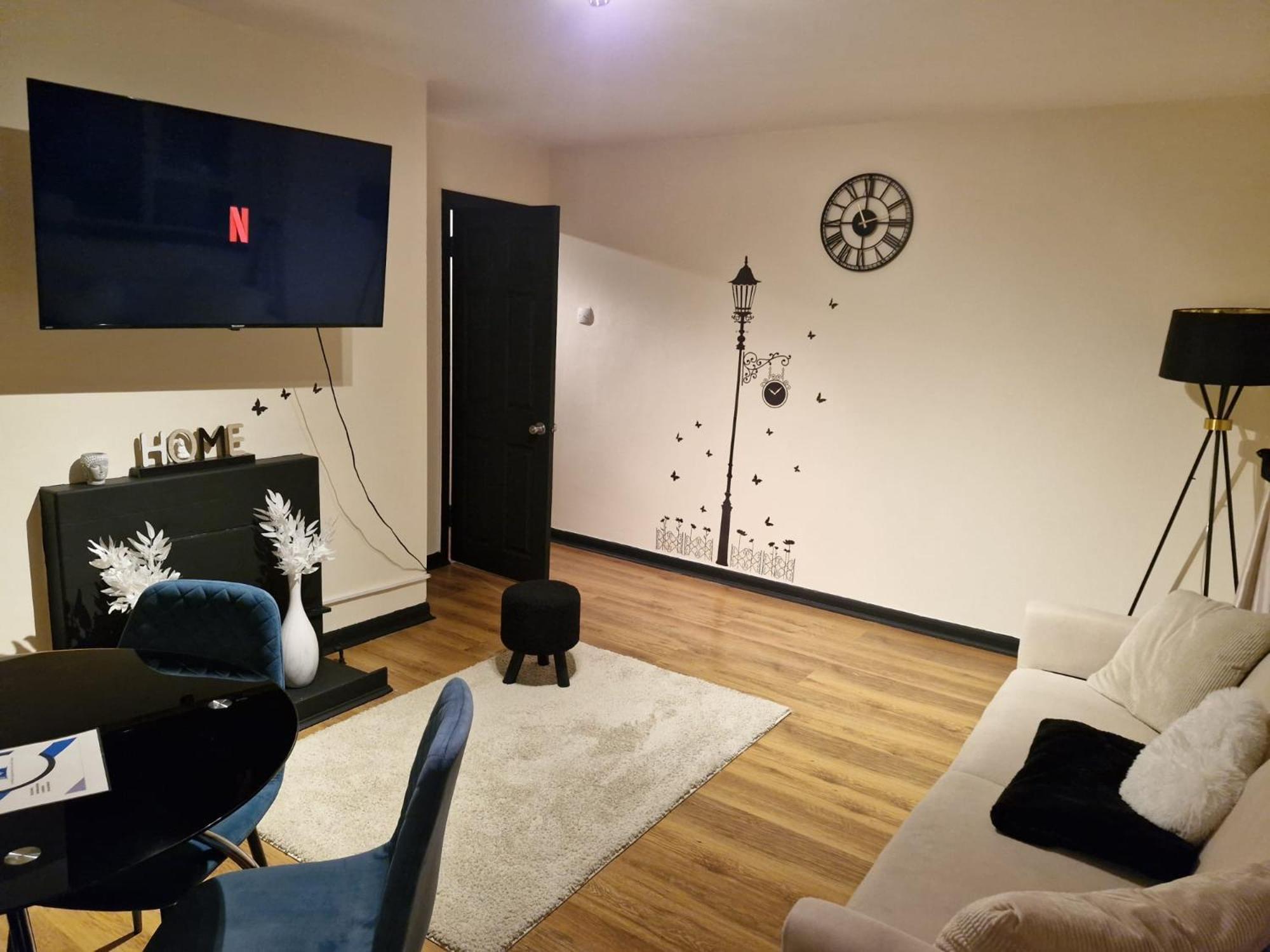 Elegant & Spacious 2-bedroom In Wimbledon Leilighet *