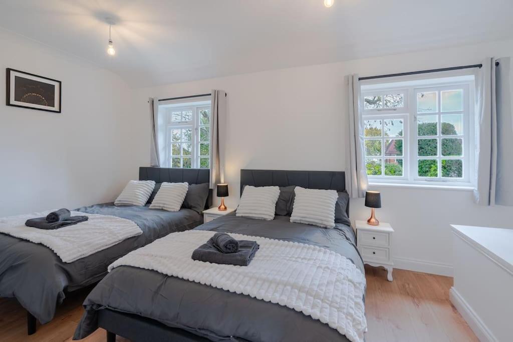 Apartment Putney Haven 3bd 2 Bath Sleeps 8 London