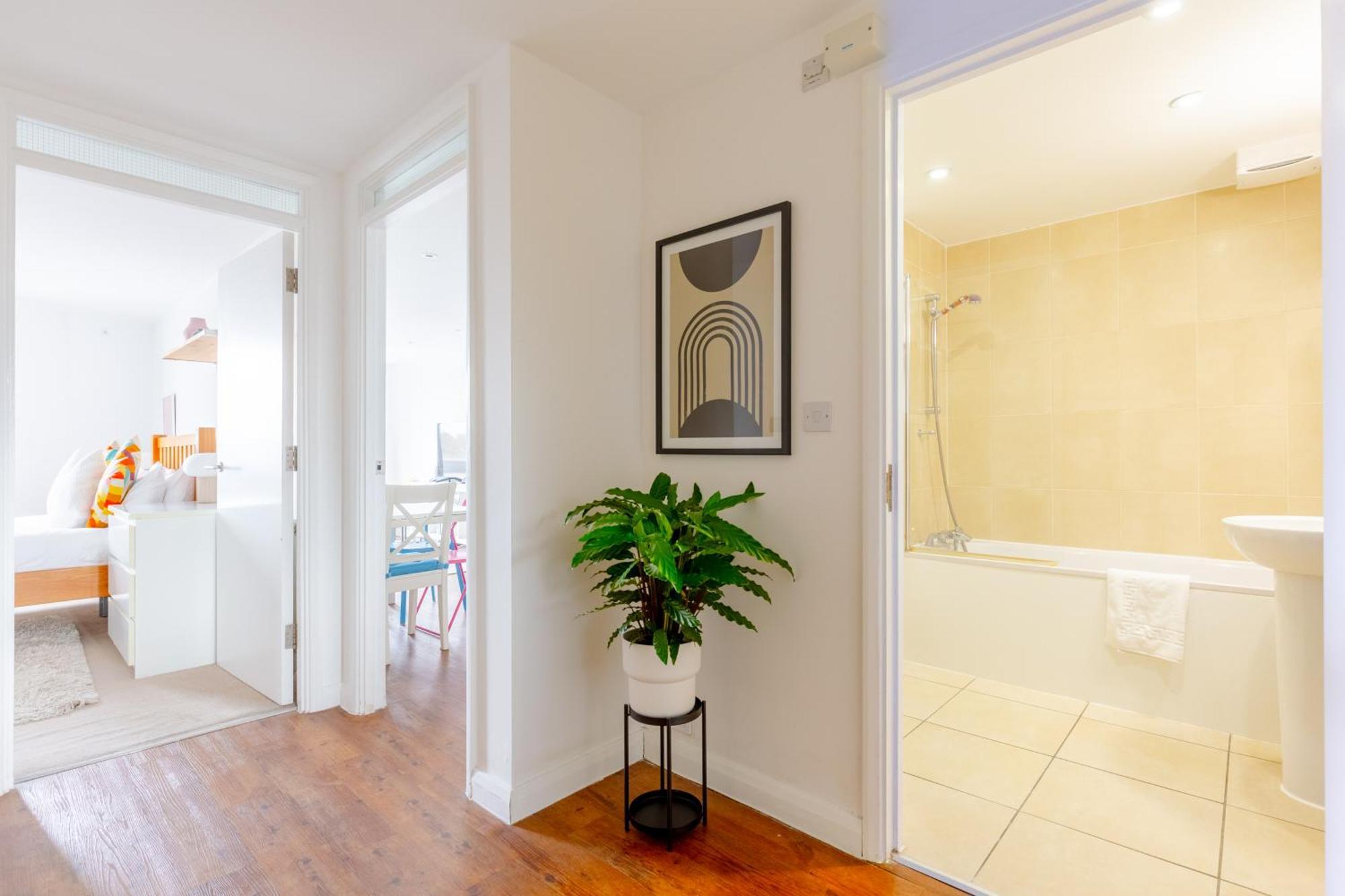Modern & Ideally Located 2bd Flat Heart Of Dalston * London