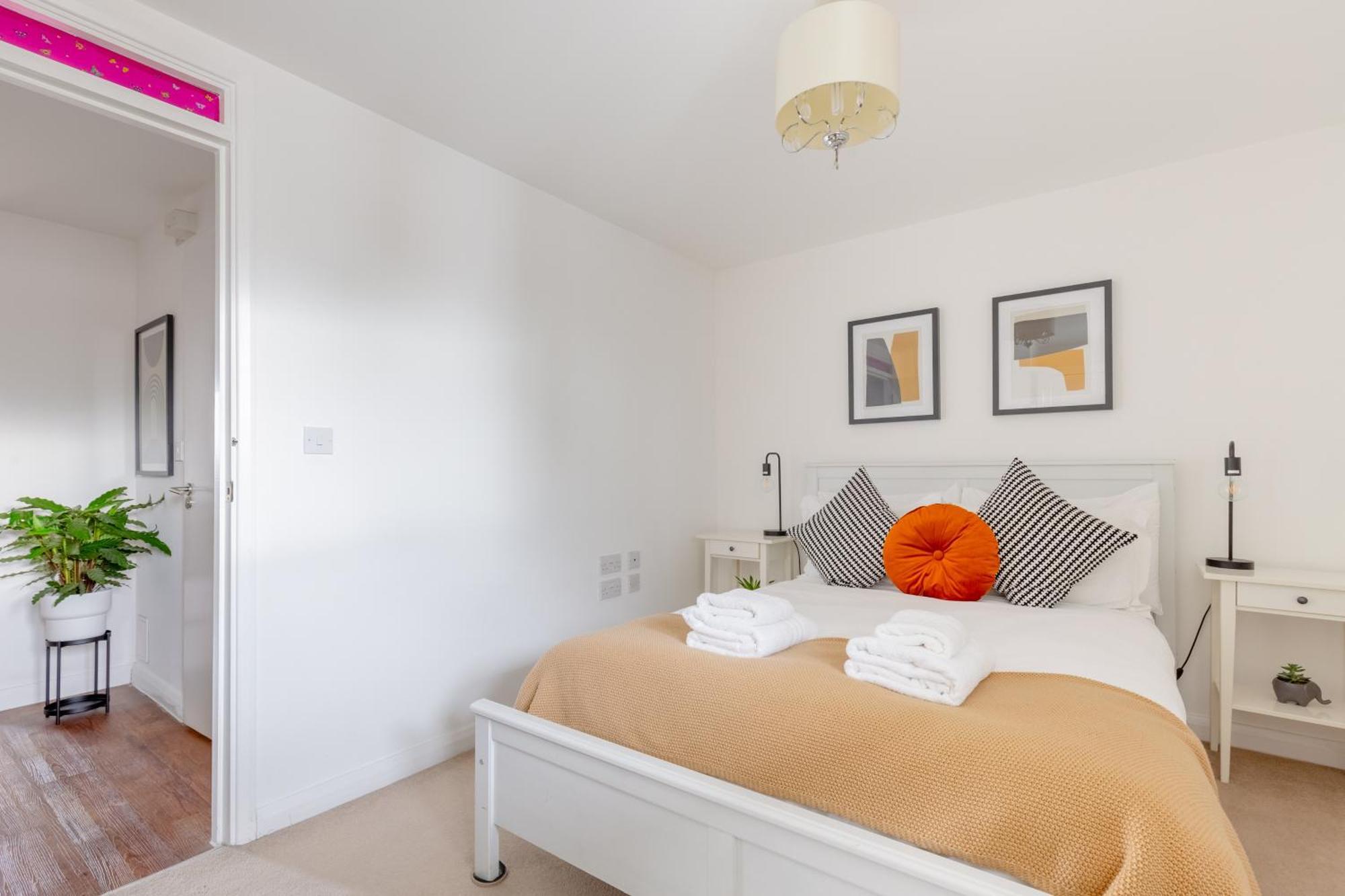 Modern & Ideally Located 2bd Flat Heart Of Dalston London