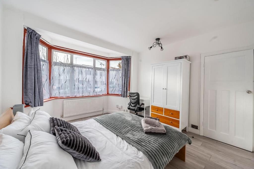 Charming And Cosy 1- Bedroom Flat Wembley *