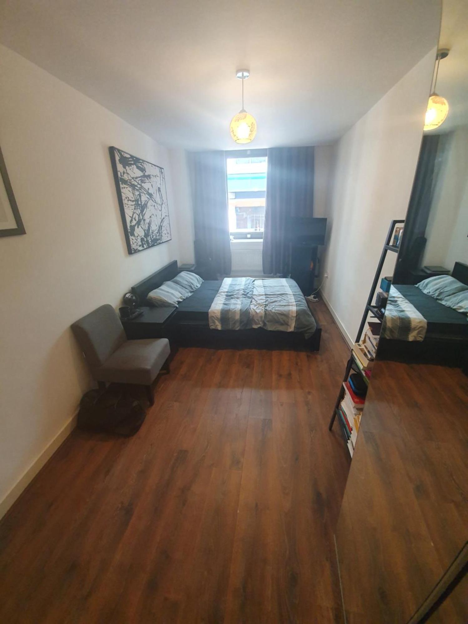 Double With Shared Bathroom * Londen