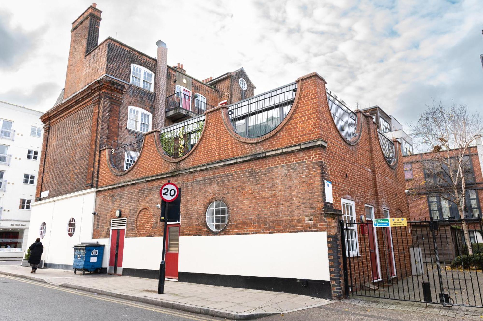 Bartlett House With Terrace Near Greenwich Feriehus London