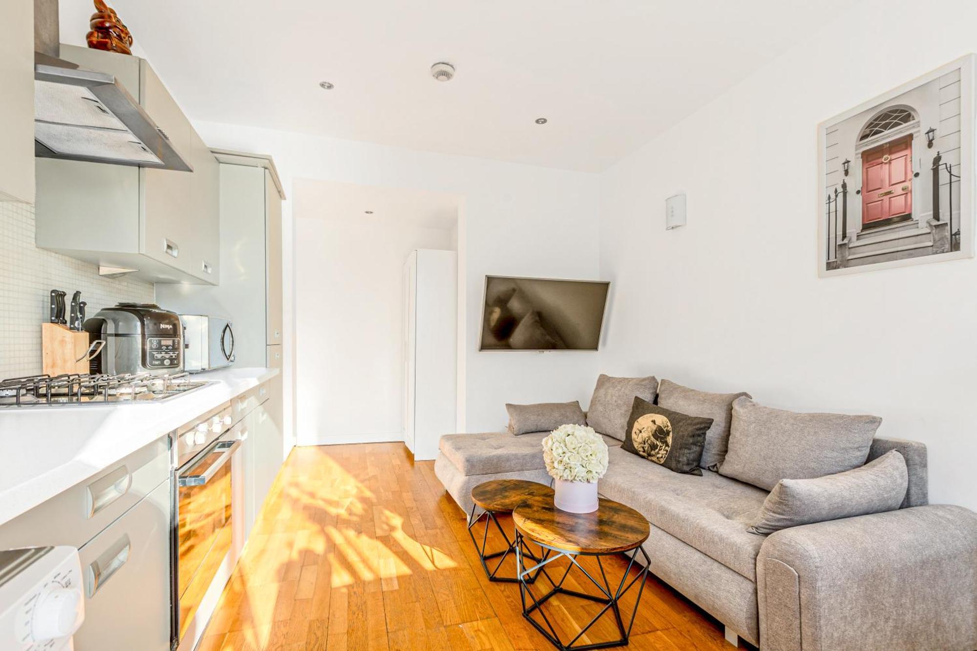 Spacious & Bright 1 Bdr Apt On The Kings Road * London