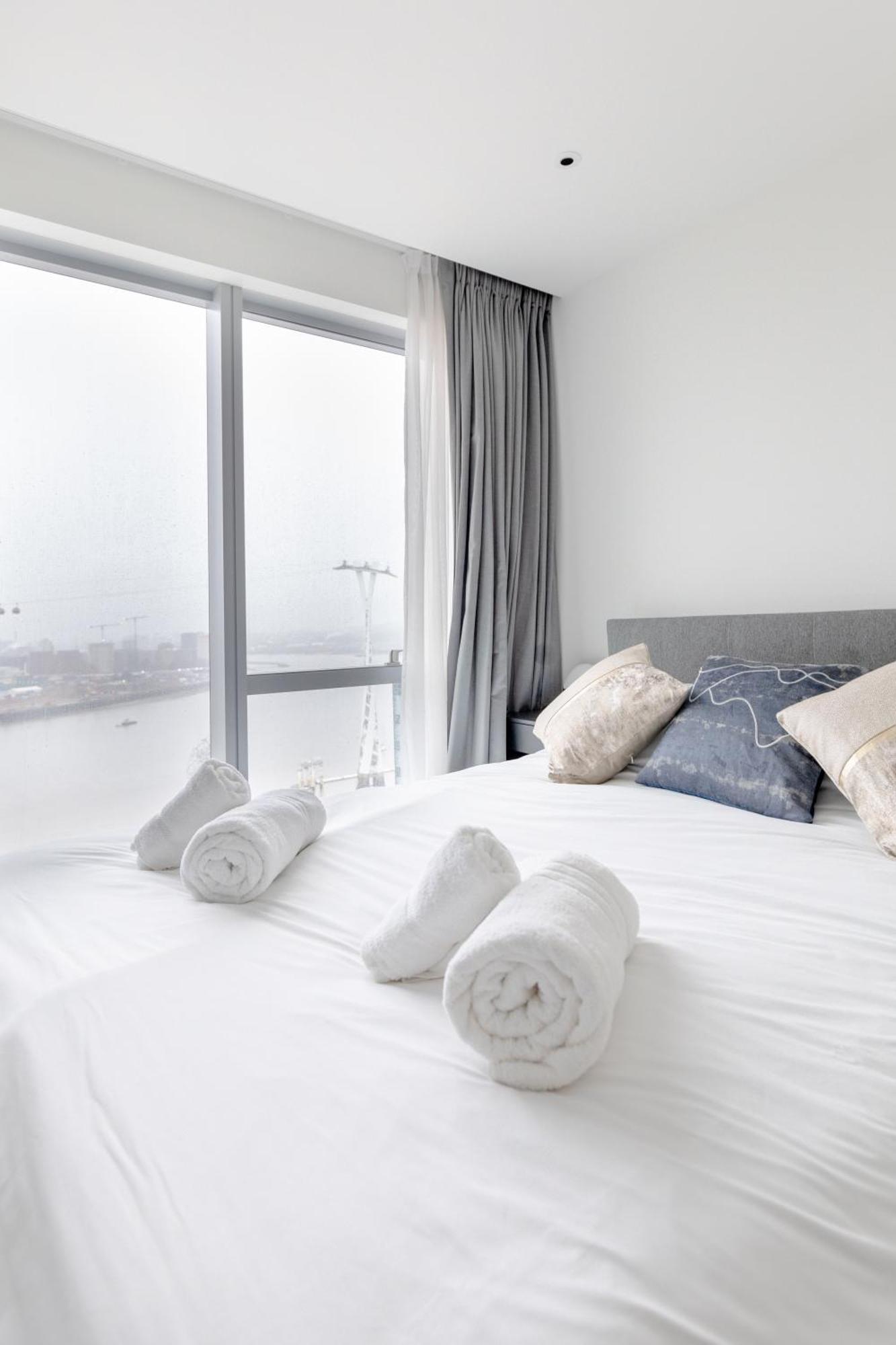 Ravishing 1bd Flat - 2 Minute Walk From The O2! Londen