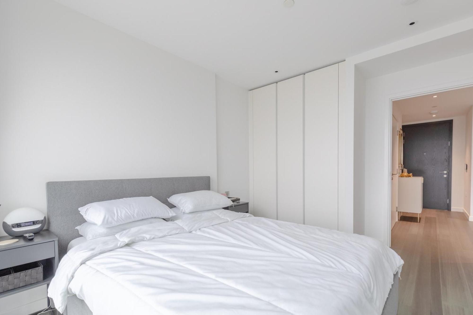 Ravishing 1bd Flat - 2 Minute Walk From The O2! *