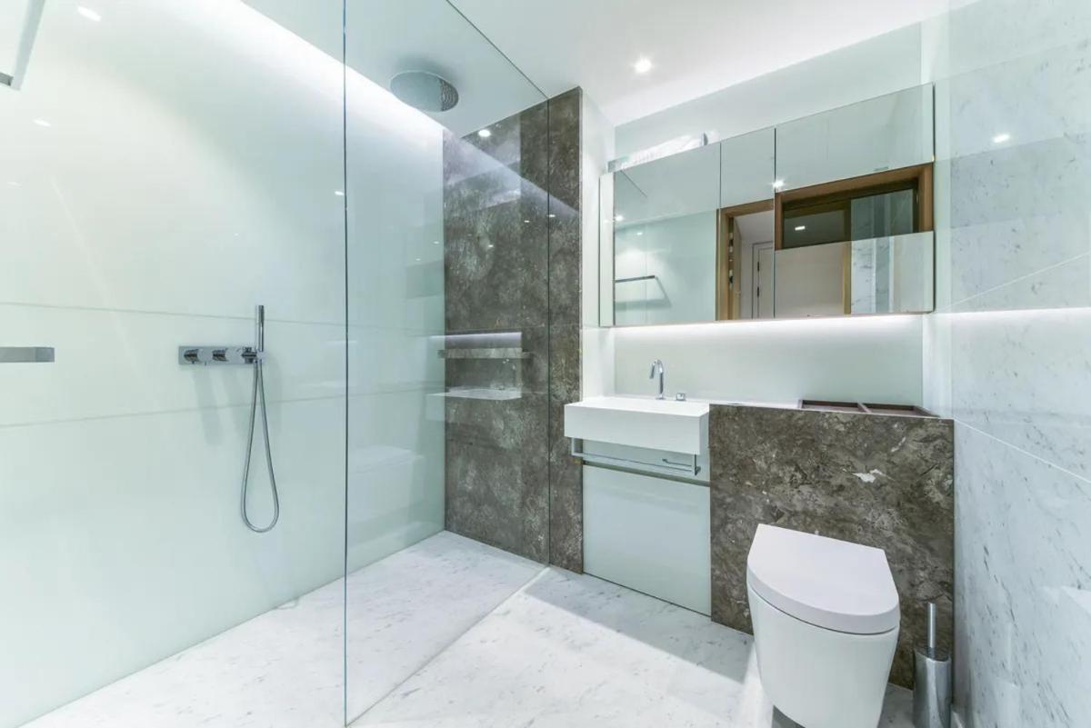Apartment Luxury Sophia 4 Bedroom 8 Sleeps