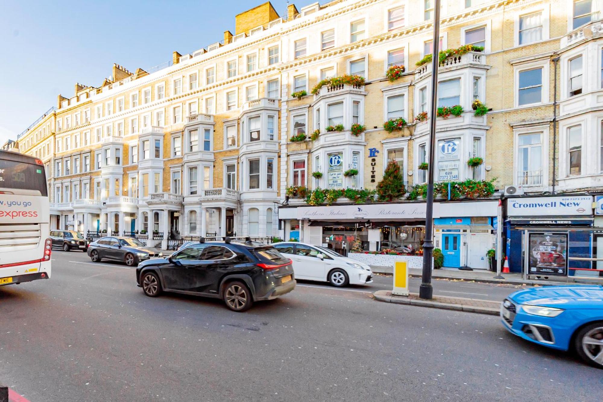 Chic 2 Bedrooms 2 Bathrooms At Kensington London