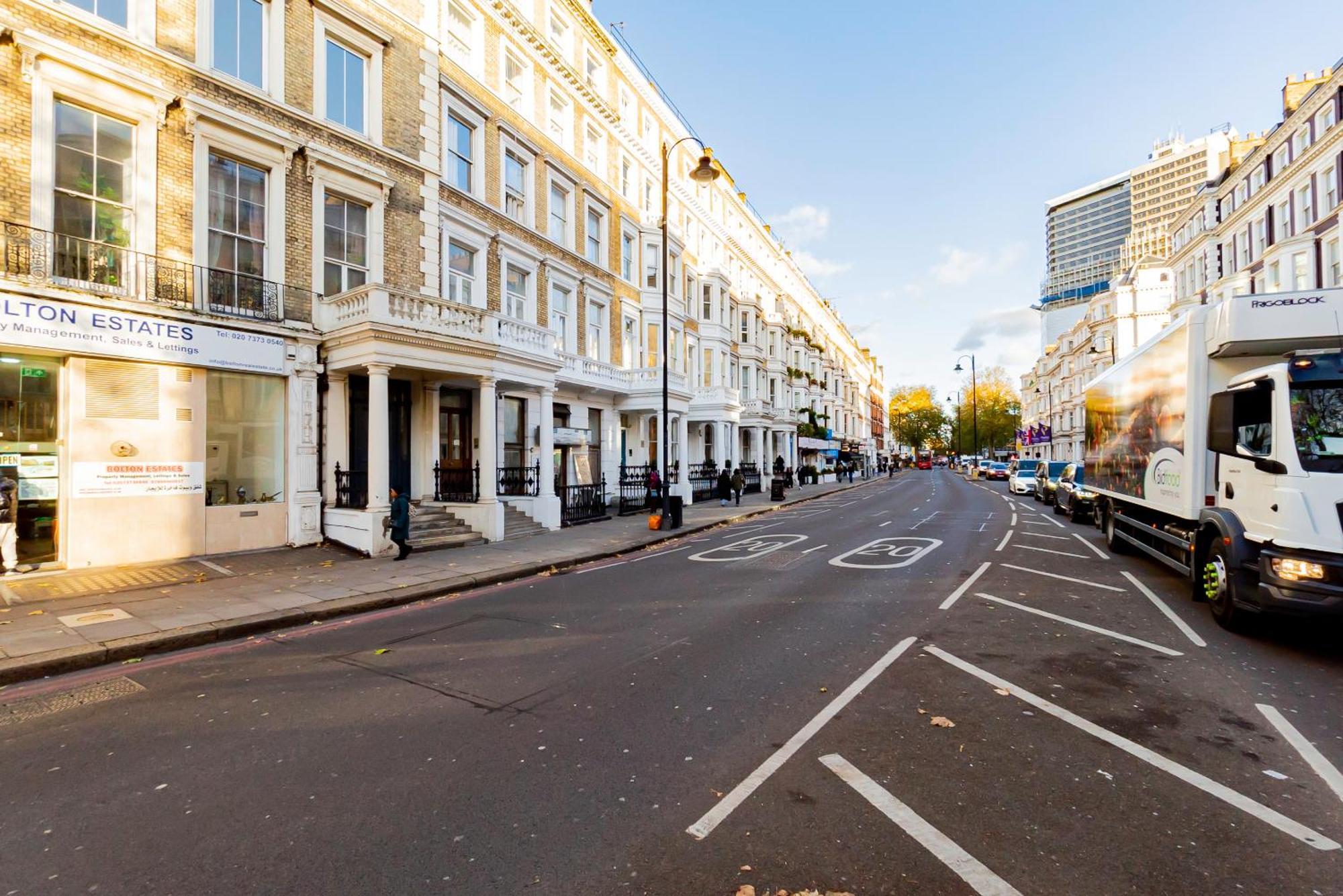 Chic 2 Bedrooms 2 Bathrooms At Kensington * London