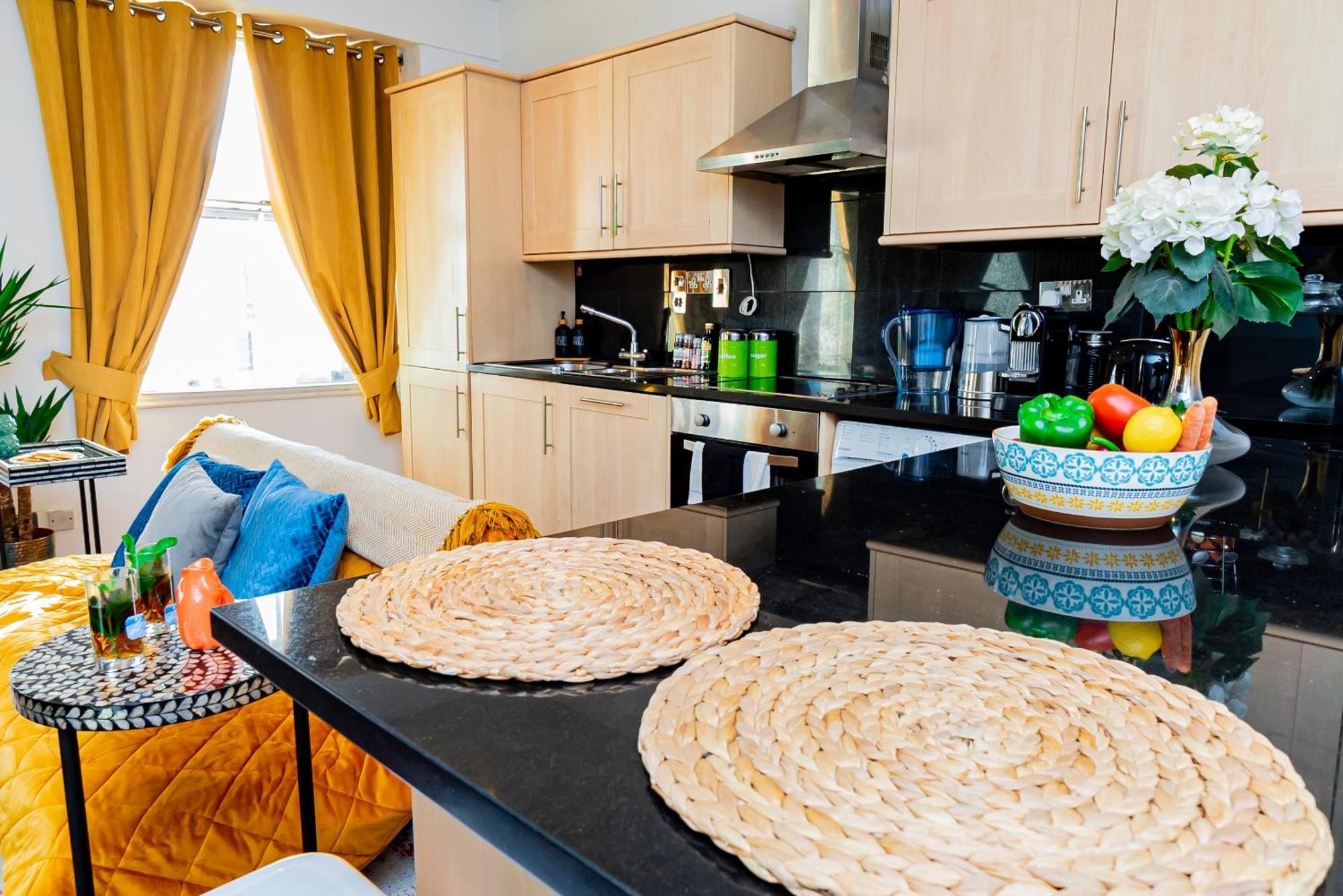 Apartment Chic 2 Bedrooms 2 Bathrooms At Kensington *