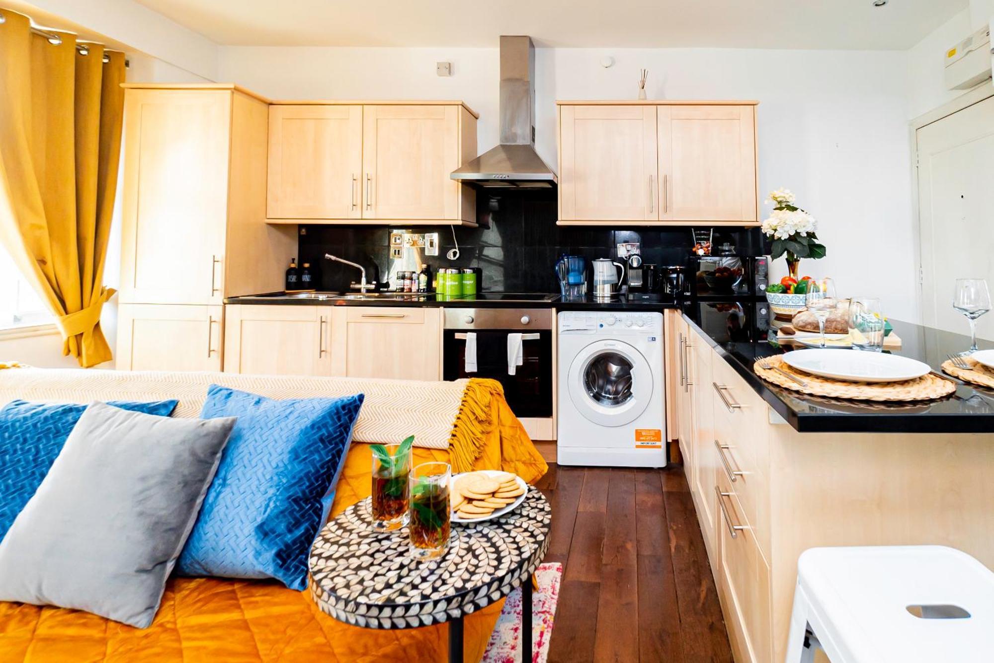 Chic 2 Bedrooms 2 Bathrooms At Kensington Apartment London