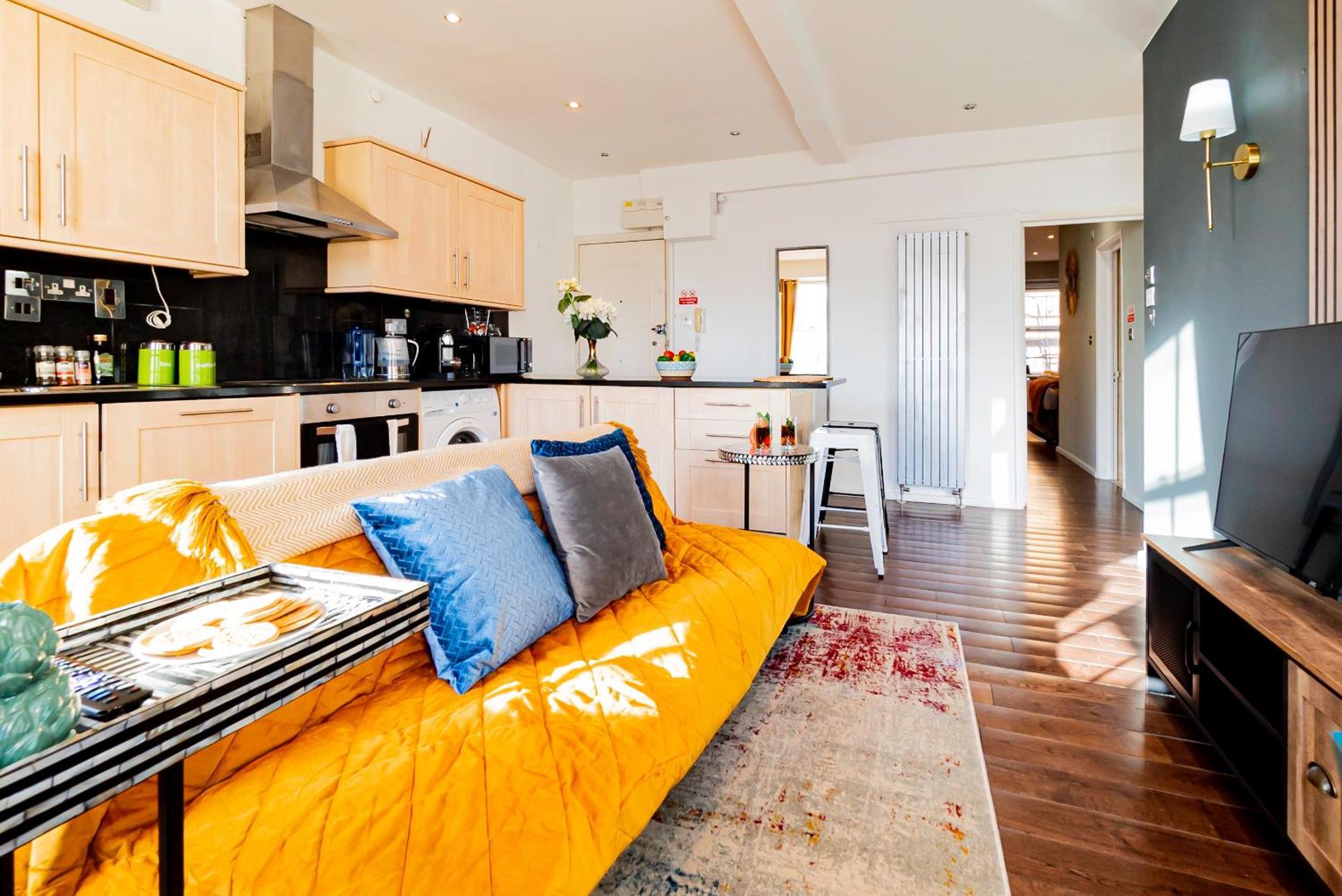 Apartment Chic 2 Bedrooms 2 Bathrooms At Kensington *