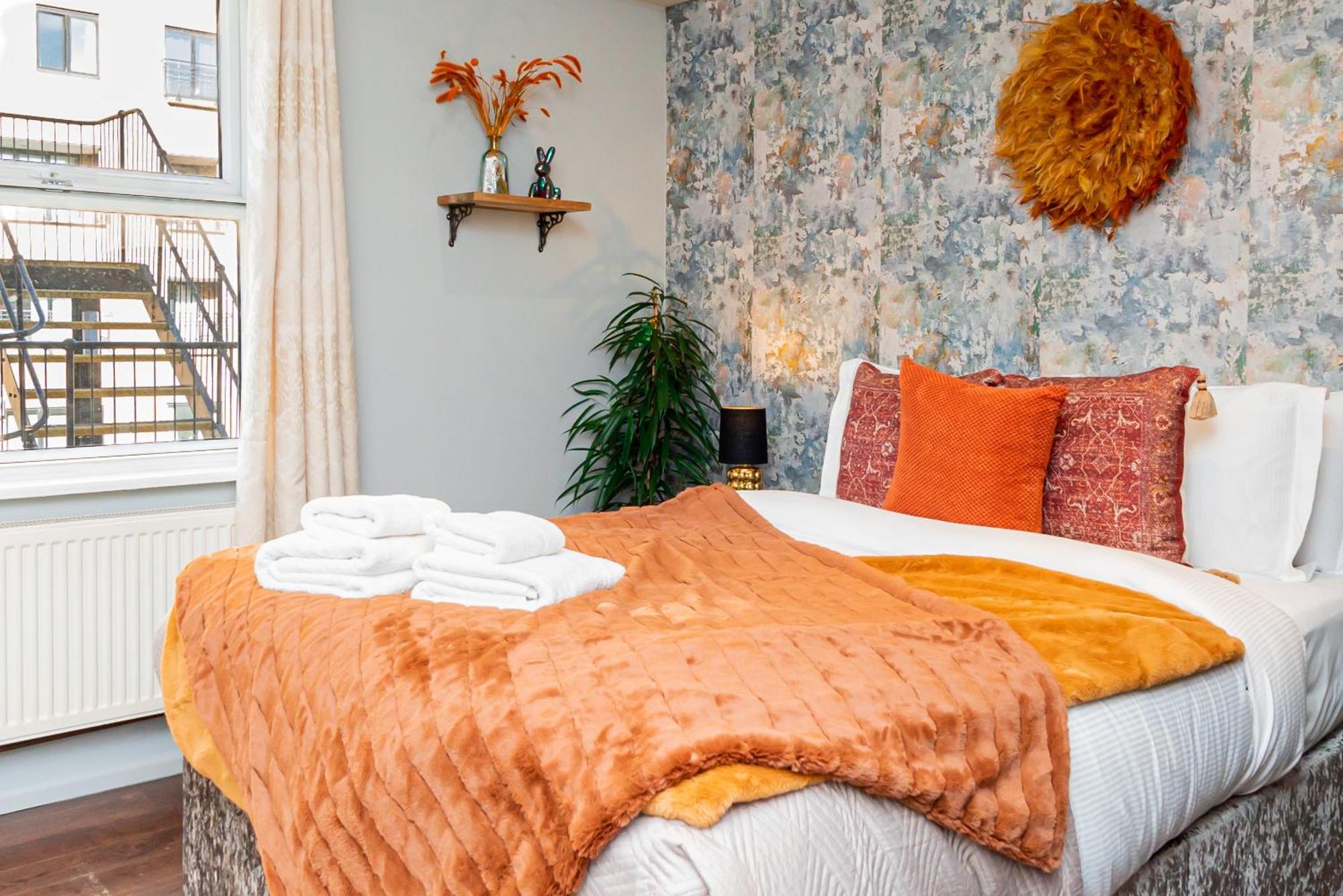 Chic 2 Bedrooms 2 Bathrooms At Kensington