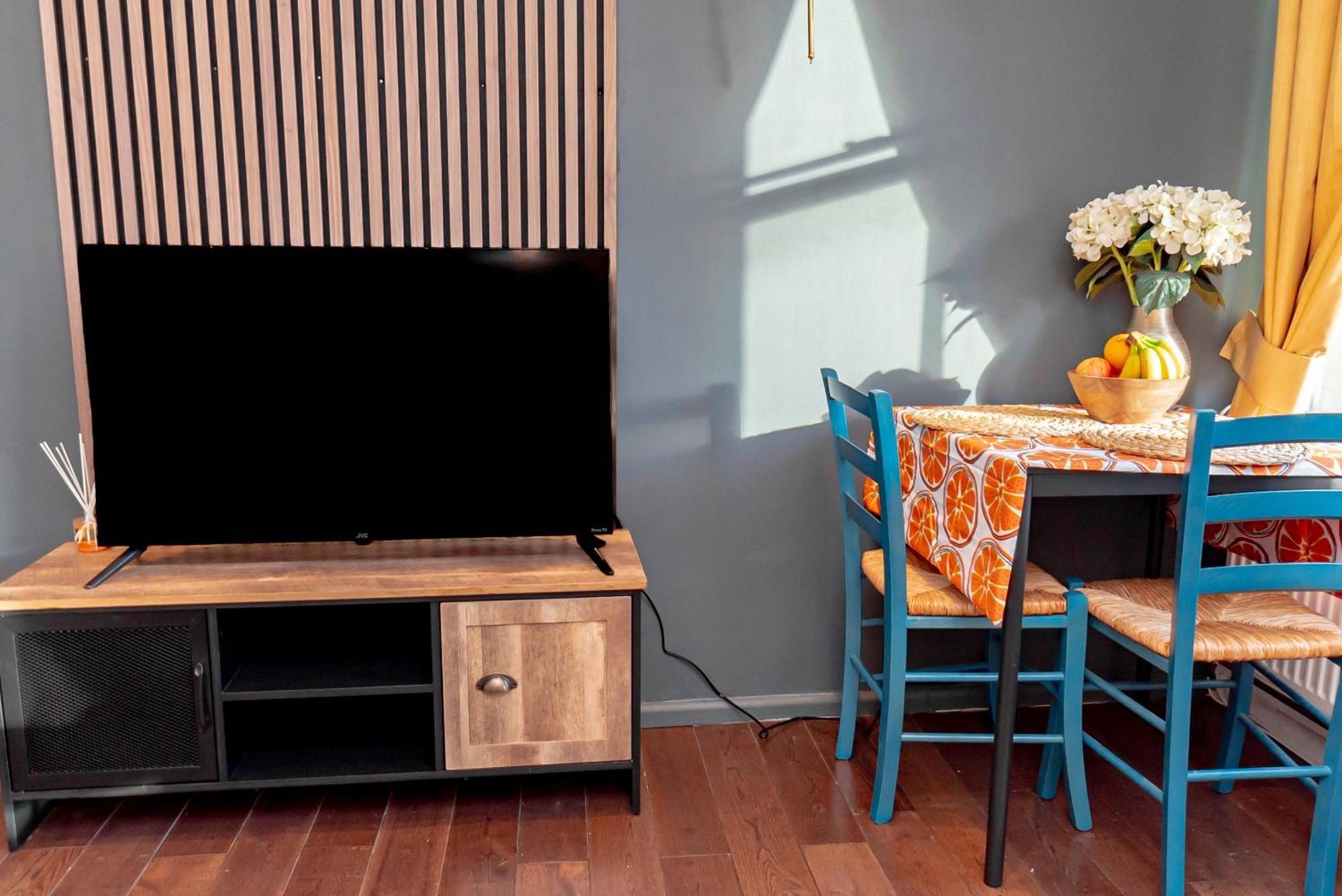 Apartment Chic 2 Bedrooms 2 Bathrooms At Kensington