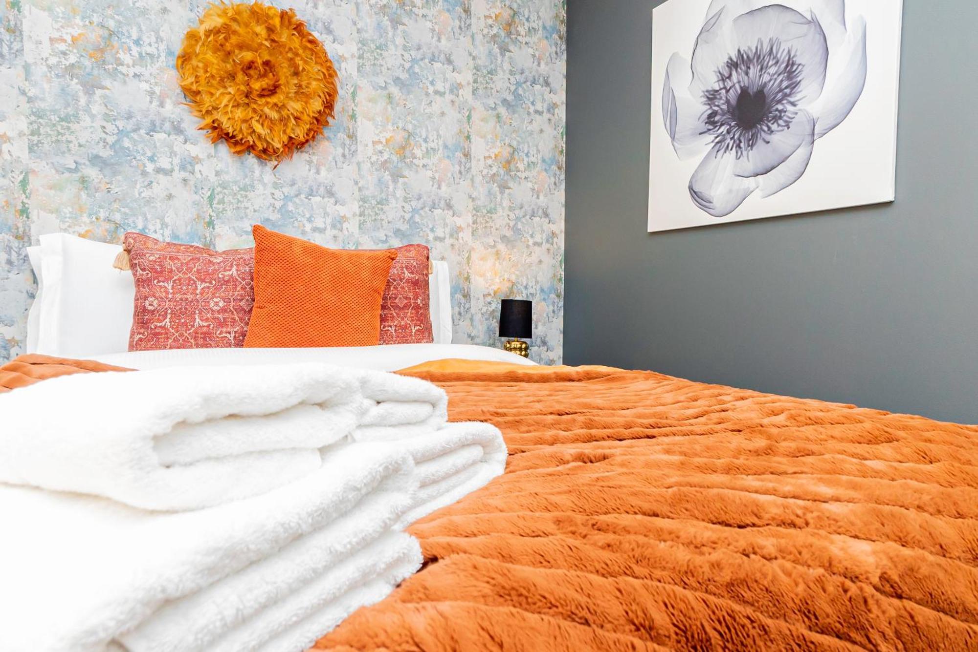 Apartment Chic 2 Bedrooms 2 Bathrooms At Kensington