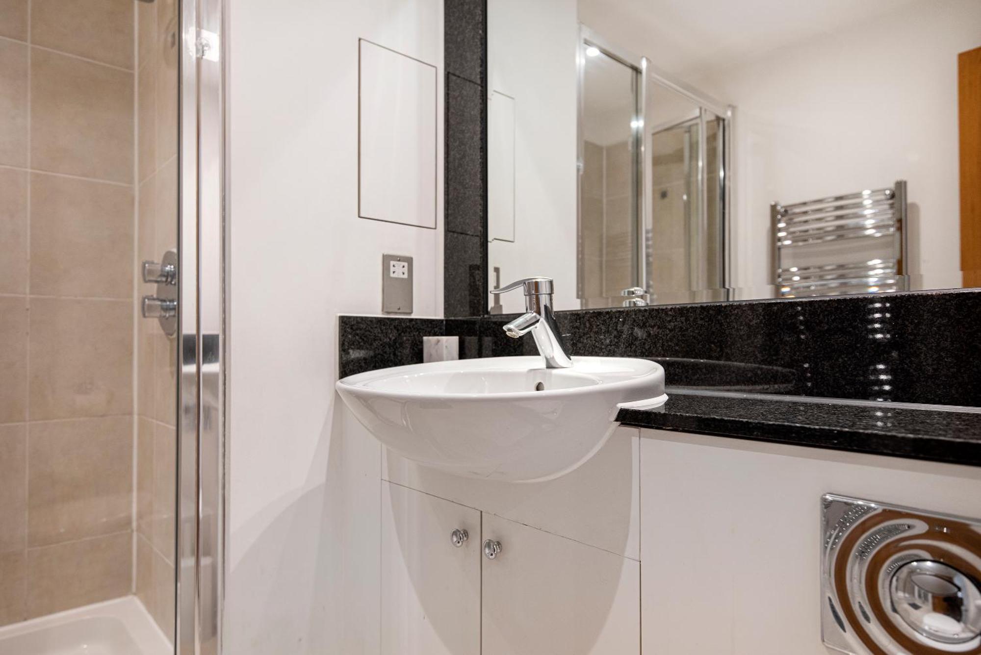 2 Bed With Large Terrace Londres