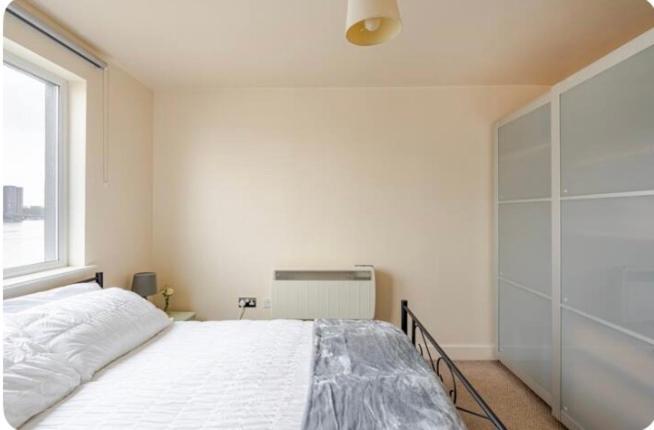 Leilighet Amazing River View 2 Bedroom Apartment, Sleeps 6 , Balcony And Parking *