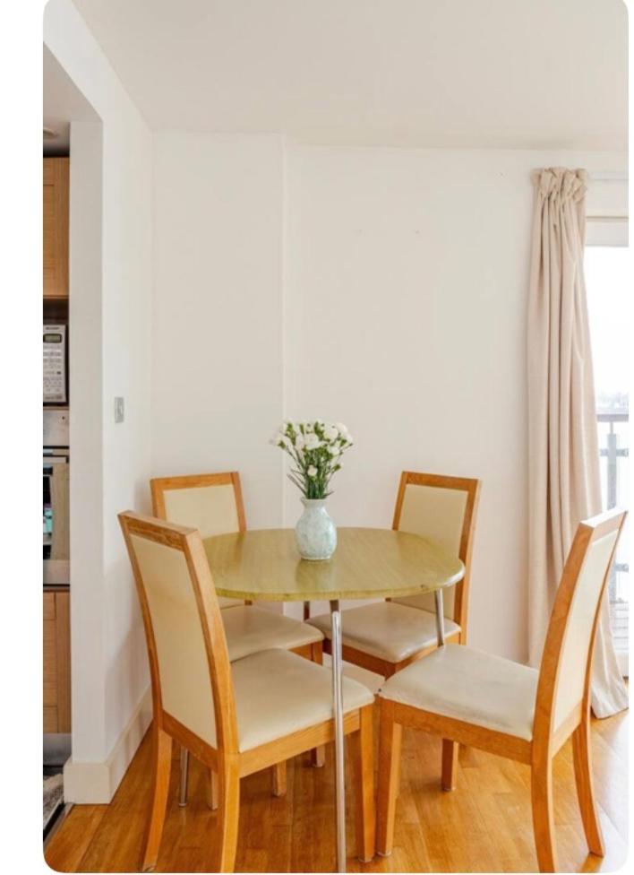 Leilighet Amazing River View 2 Bedroom Apartment, Sleeps 6 , Balcony And Parking London