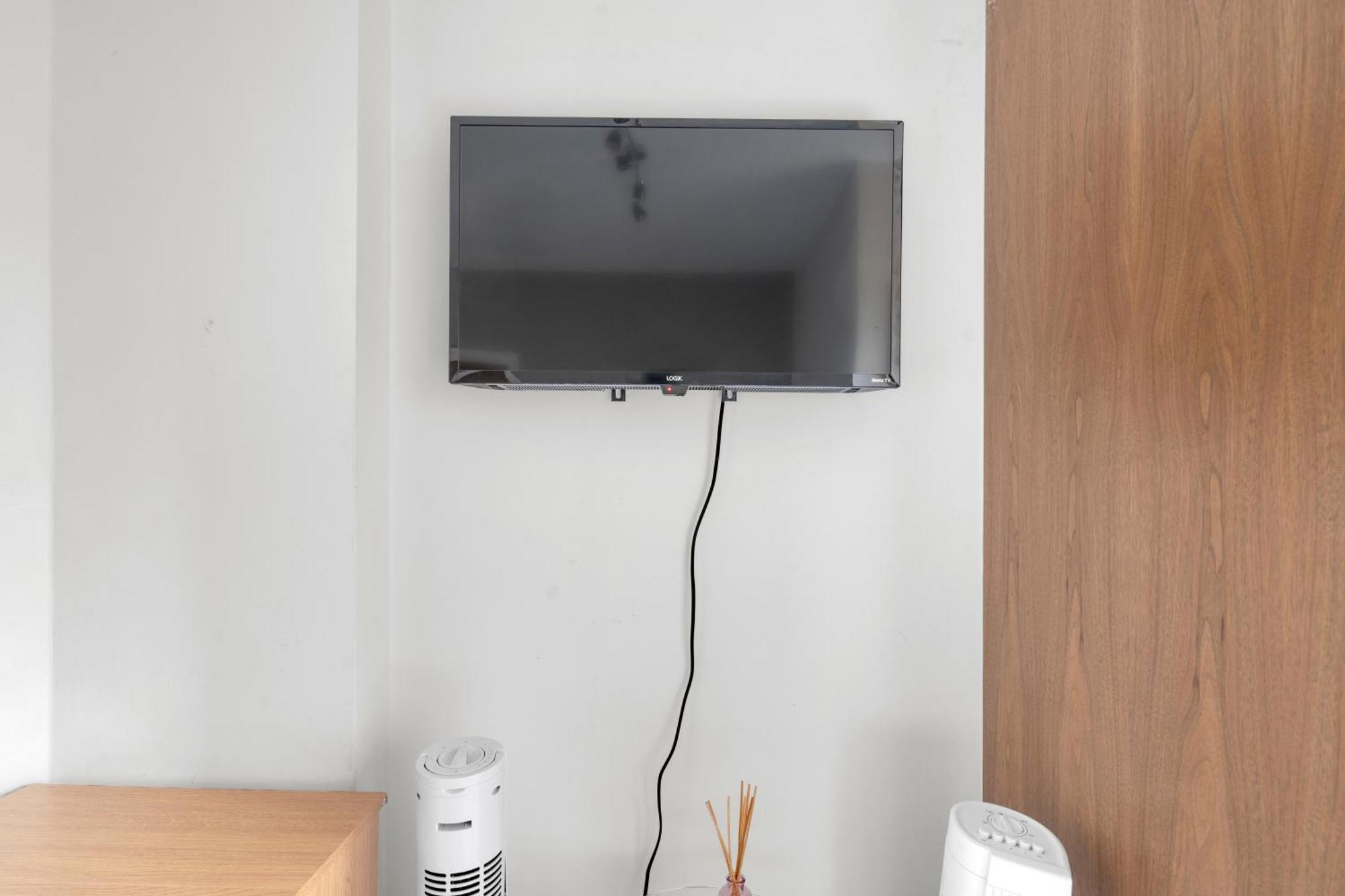 Apartment Very Central,1gb Fibre Wifi, 2min To Tube & Heathrow, Free Coffee, Milk & Snacks, 2 New Tvs & Sofabed *