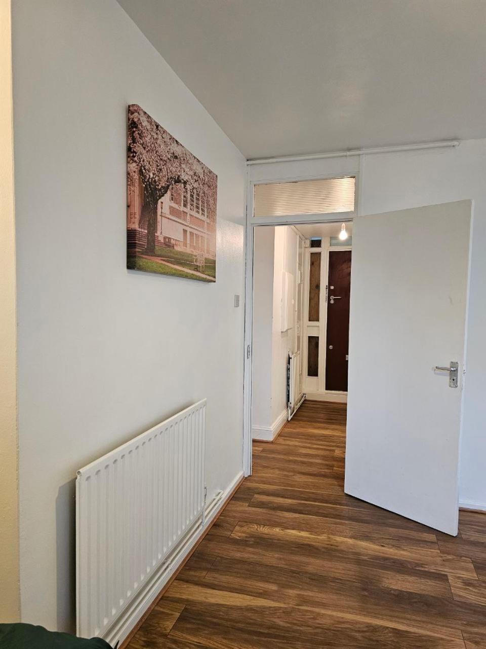 Entire Oval Leilighet London