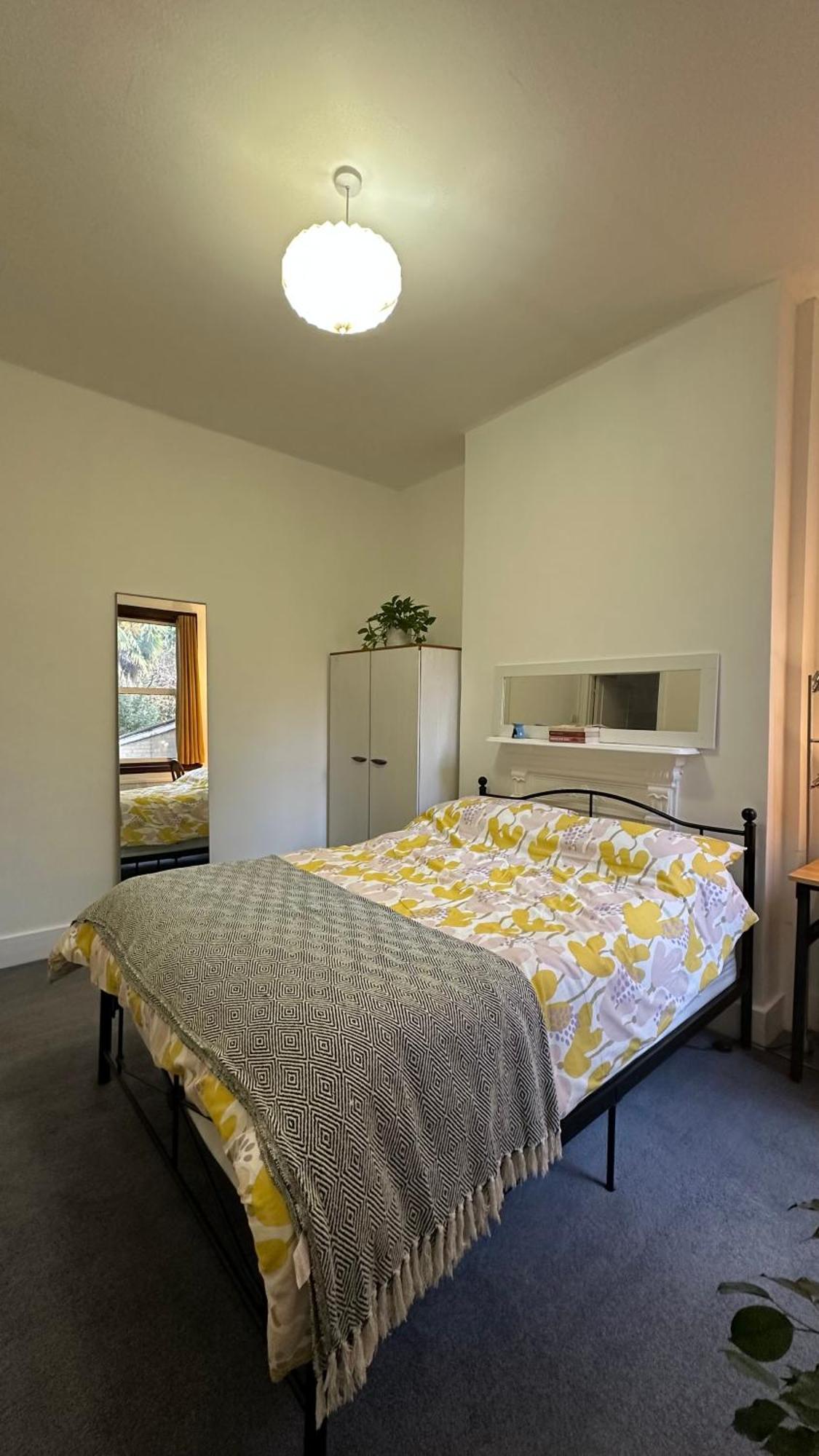 Yellow & Coffee Privat overnatting London