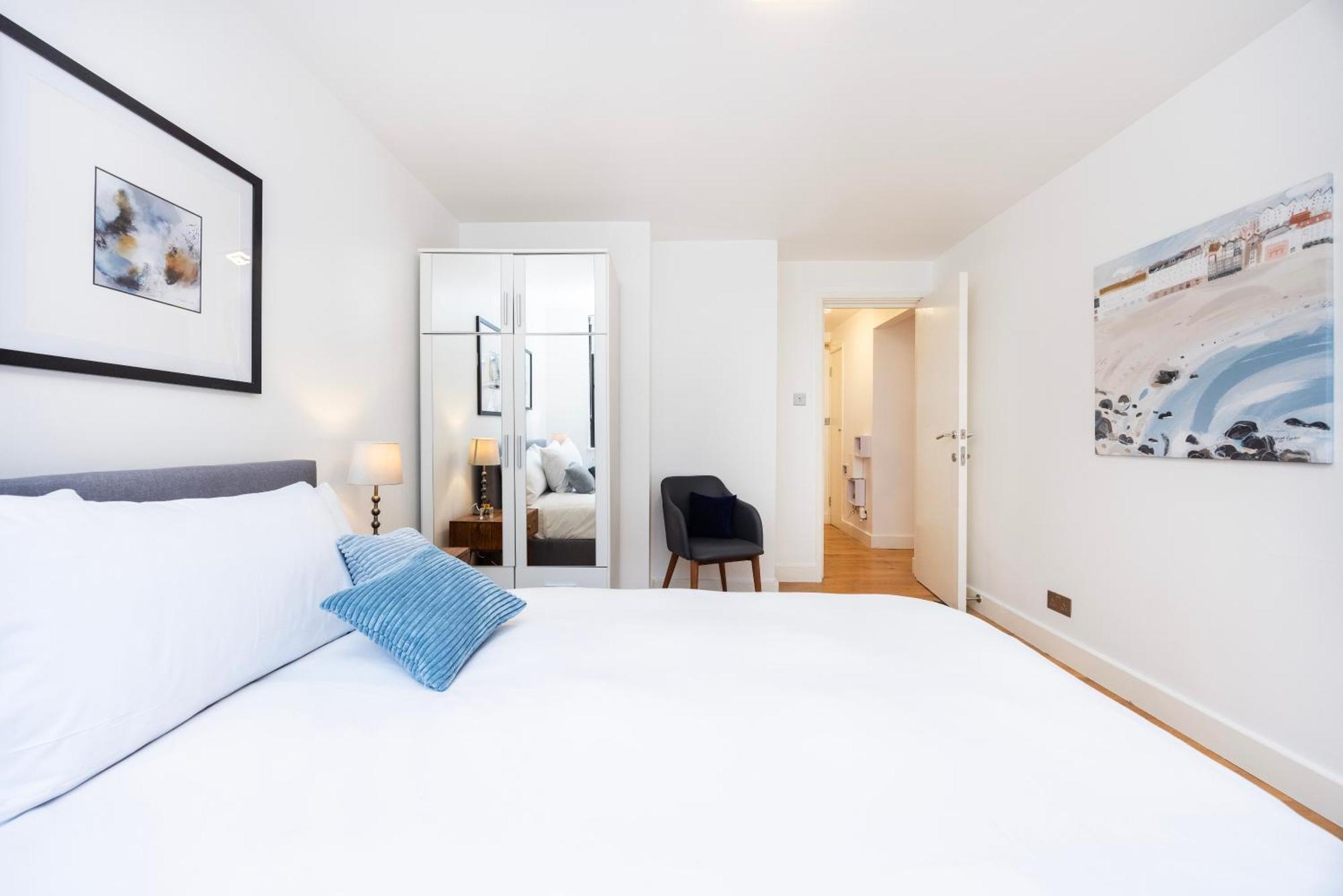 Stunning 2bed In Soho,steps From Piccadilly Circus * London
