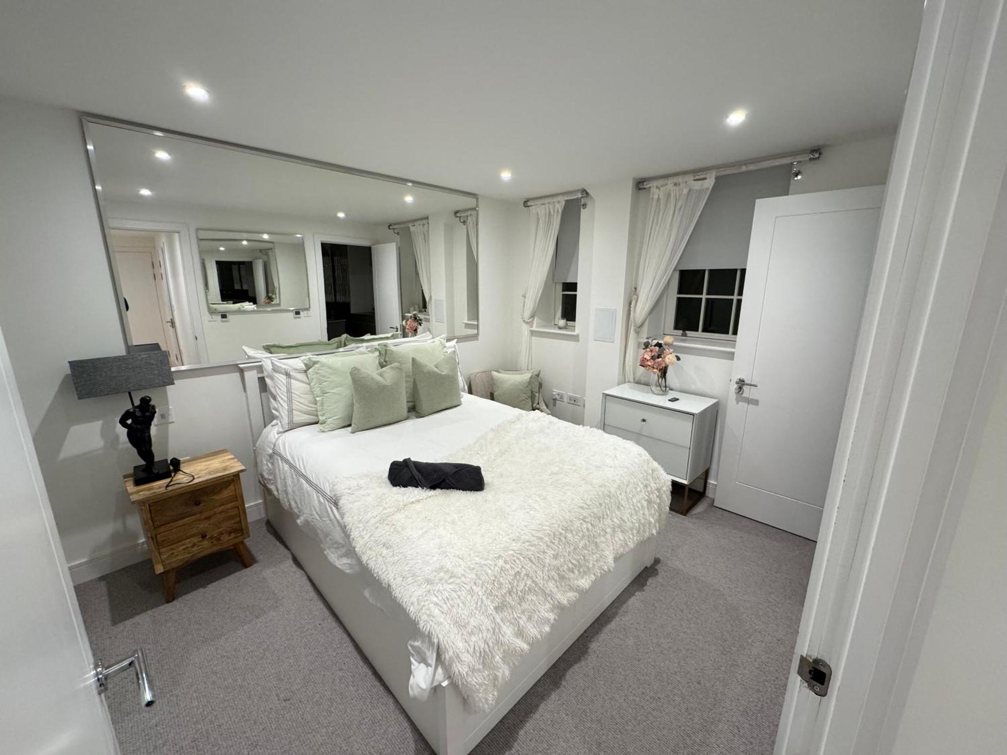 High Luxury Flat For 6 People Close To Earl's Court Zone 1 * Londres