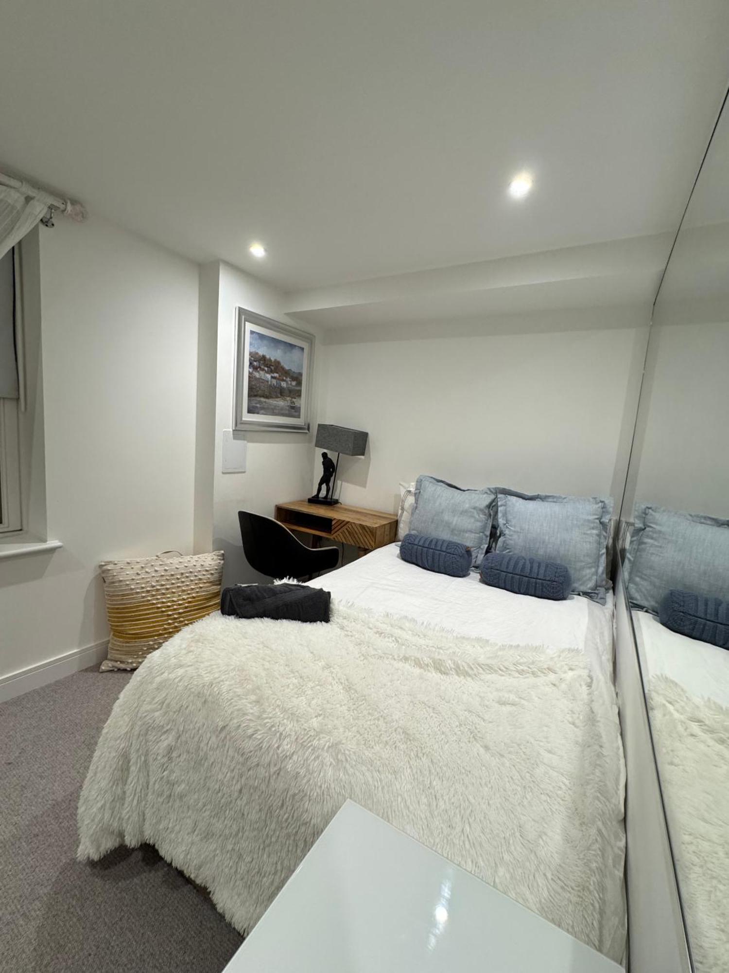High Luxury Flat For 6 People Close To Earl's Court Zone 1
