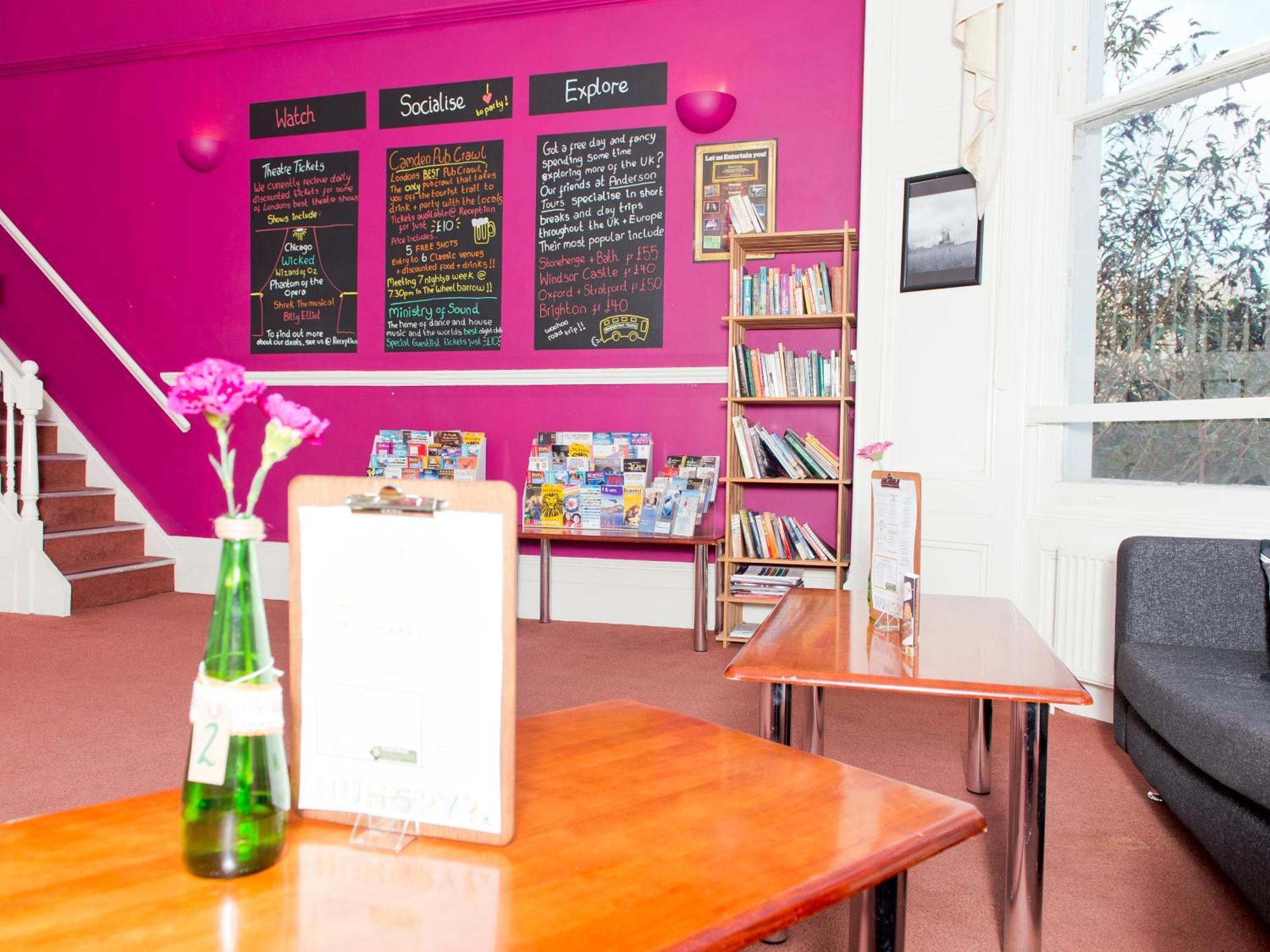 Yha Earl's Court Hostel *