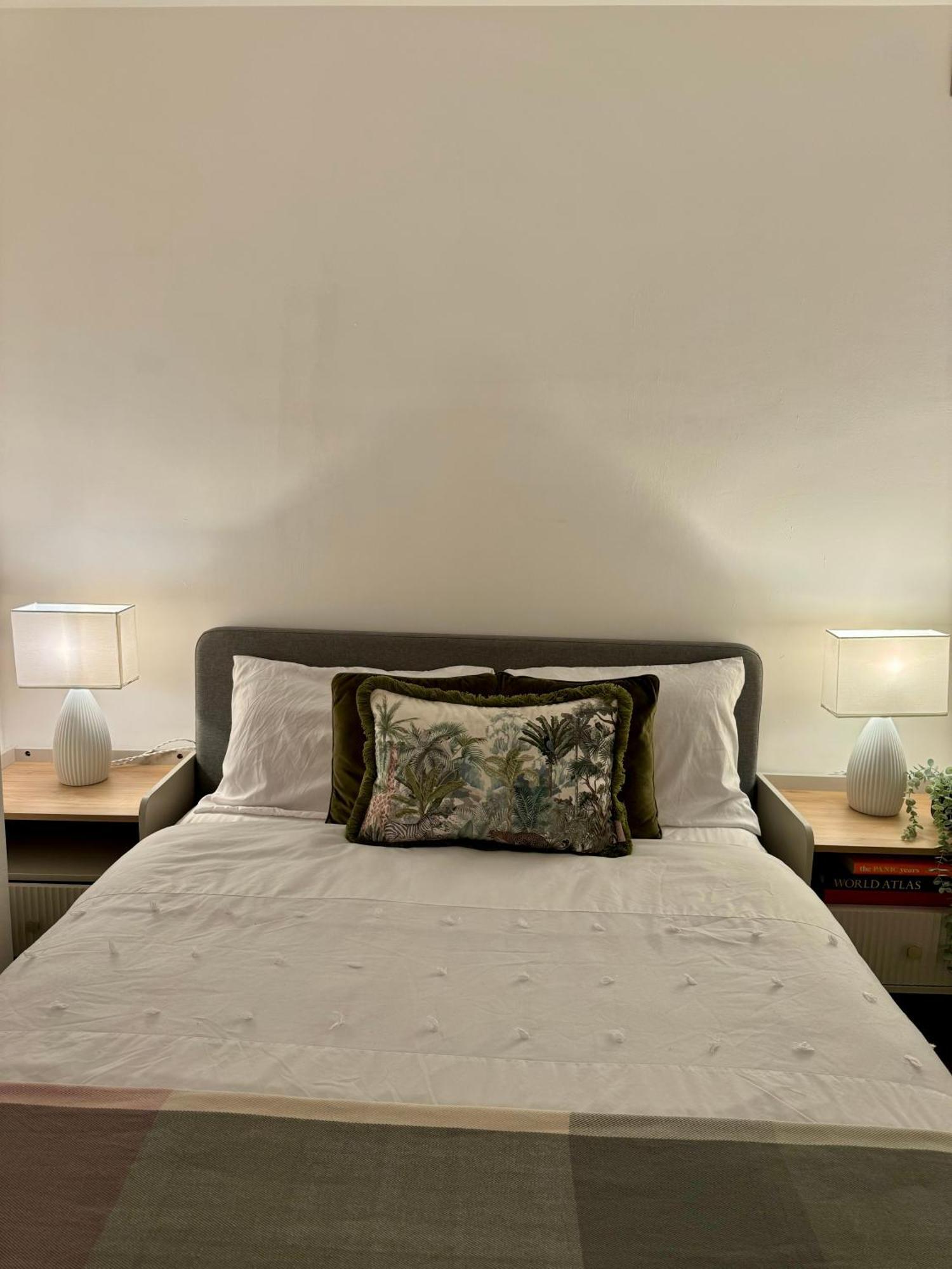 Apartment 2br L 2ba With Patio-sleep 6