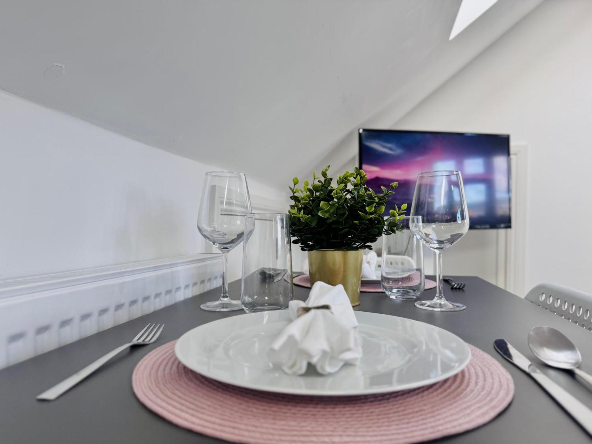 Bright Loft 30min To Leilighet *