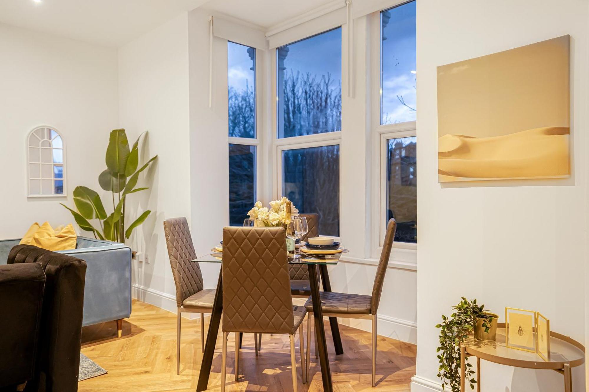 Modern With Free Wifi Apartment *