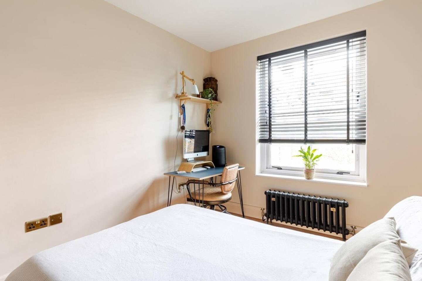 Apartment Two Bedroom Flat In Stoke Newington
