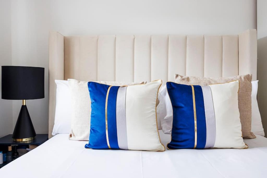 Stylish 3-bed East Contractors Parking Sleeps 5 Near Excel London