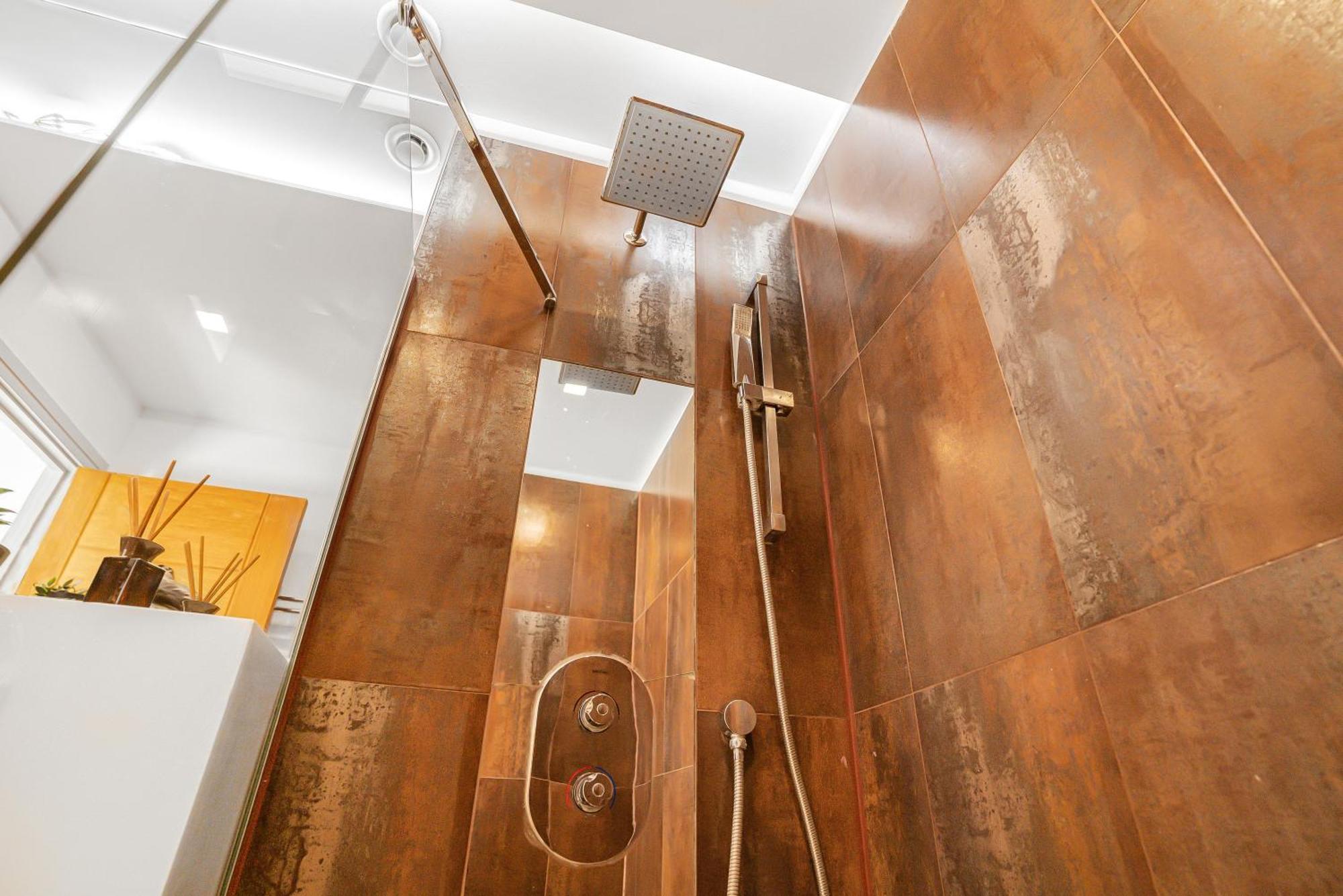 Stylish Modern By Livestay Short Lets & Serviced Nw6 Apartment London