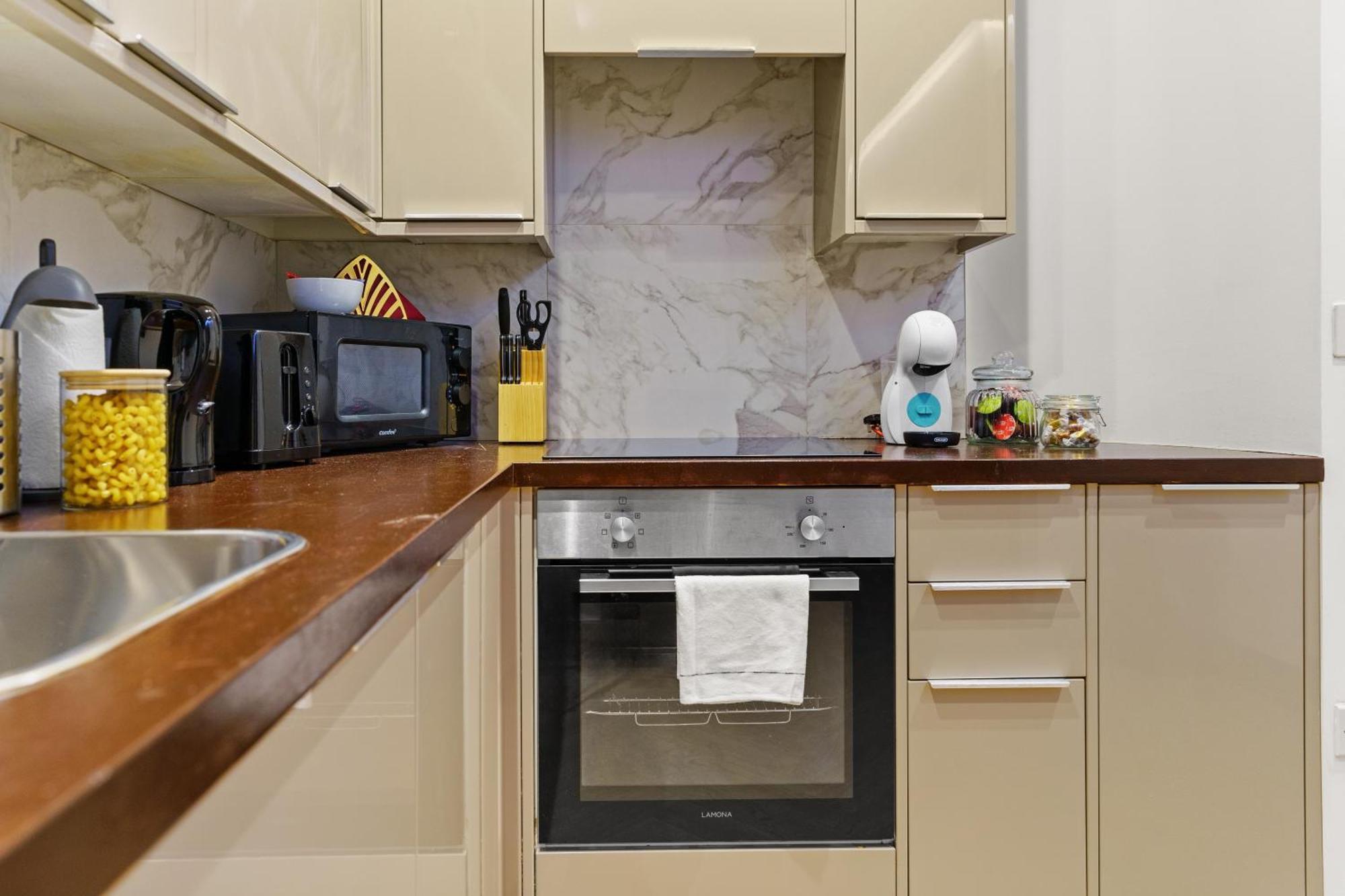 Stylish Modern By Livestay Short Lets & Serviced Nw6 London