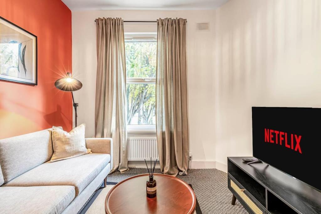 The Belton Retreat * Londen