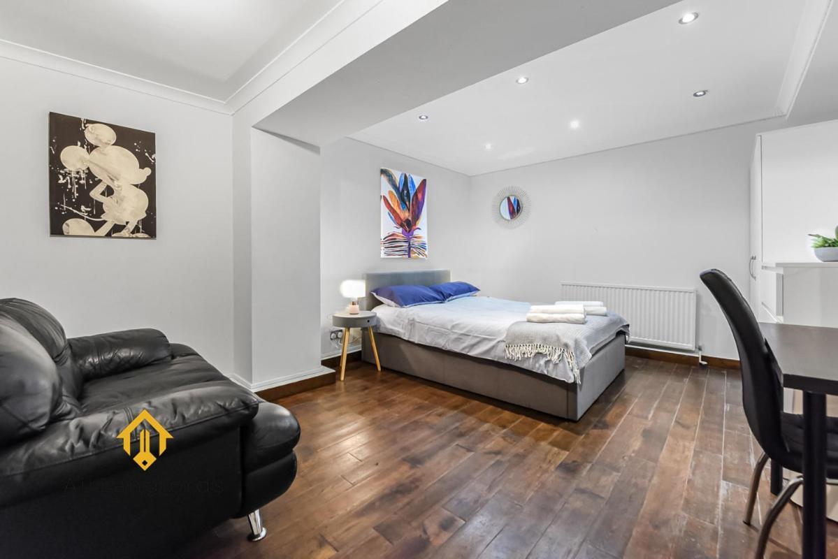 Apartment Exclusive 2bed 2bath Flat In Swiss