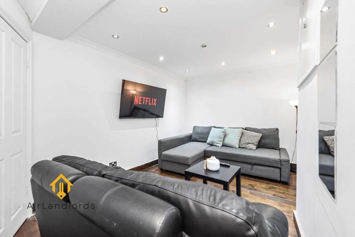 Apartment Exclusive 2bed 2bath Flat In Swiss