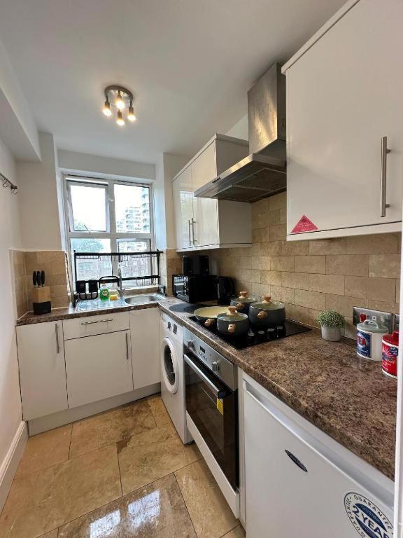 Kendal Street Beautiful Leilighet London