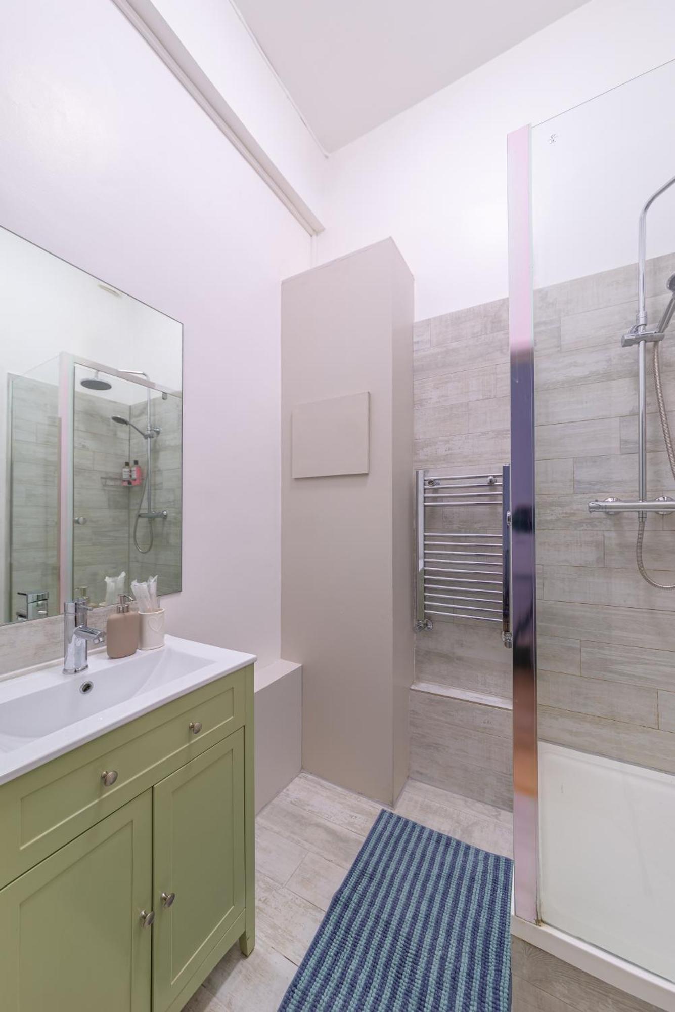 Apartment Winter Wonderland - Stunning Hyde Park 3 Bed *