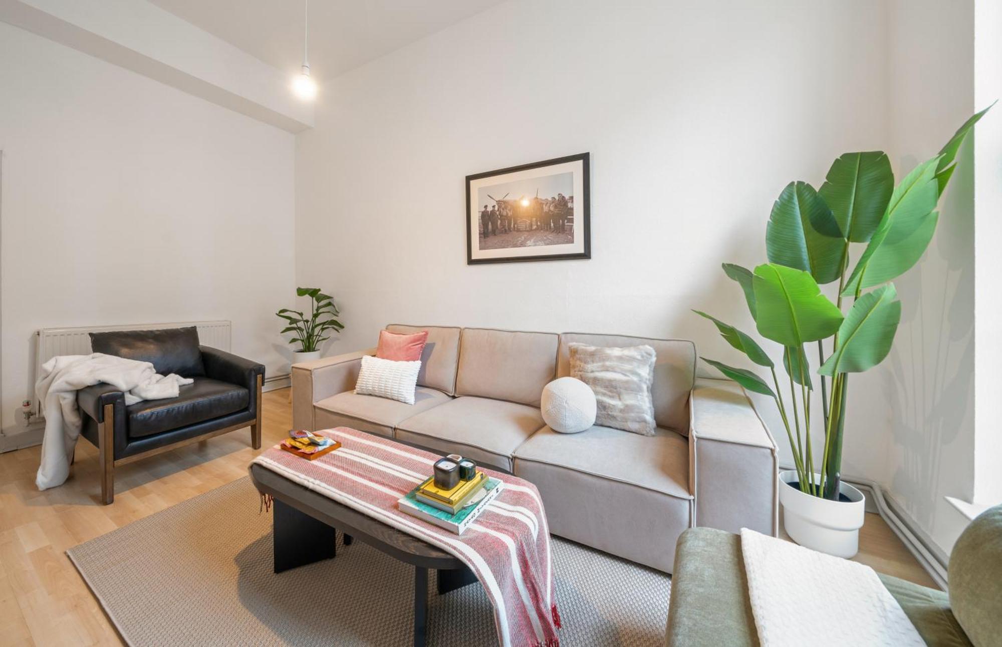 Winter Wonderland - Stunning Hyde Park 3 Bed Apartment